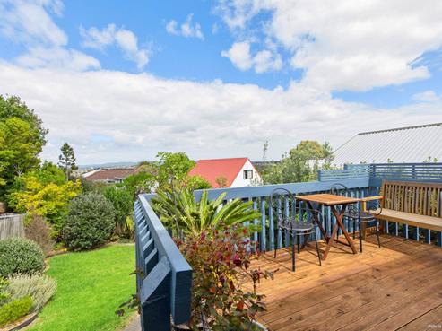 1/77 Luckens Road, West Harbour