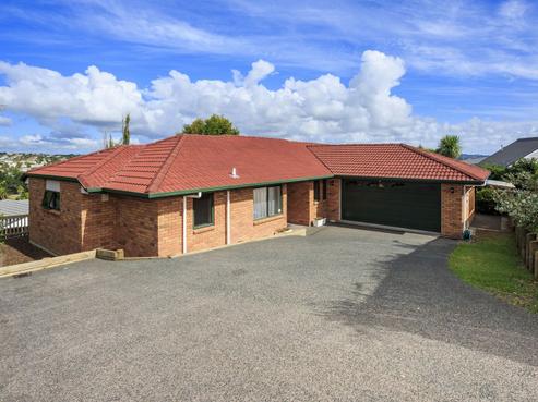 100 Sunset Road, Unsworth Heights