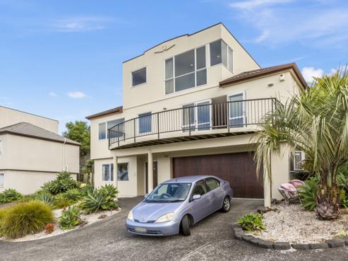 2/491 Whangaparaoa Road, Stanmore Bay