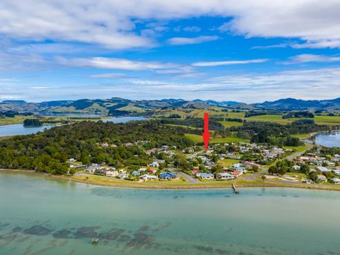 15 Wratten Road, Owaka