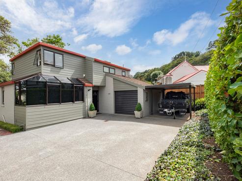 2/1A Queensway, Three Kings