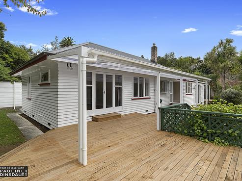 18 Whareora Road, Kensington