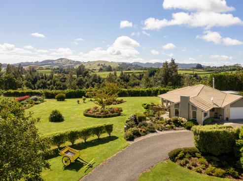 456 Glue Pot Road, Oropi