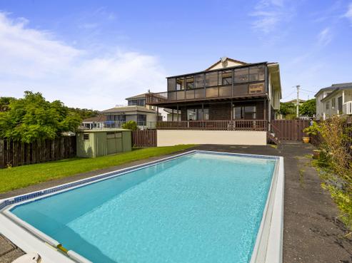 4 De Luen Avenue, Tindalls Beach