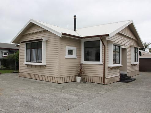 90 Tasman Street, Karoro