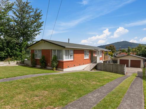 11 Bertram Street, Hillcrest
