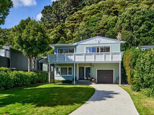 271 Muritai Road, Eastbourne