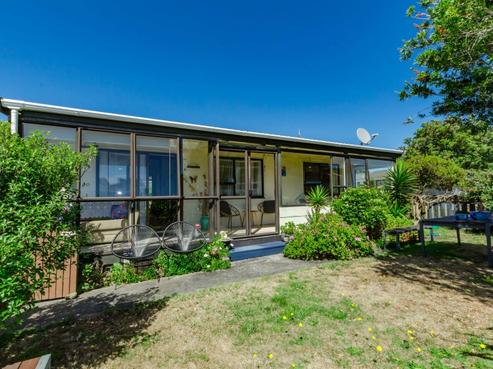 242A Manly Street, Paraparaumu Beach