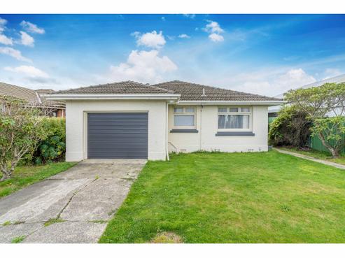 52 Lowe Street, Avenal