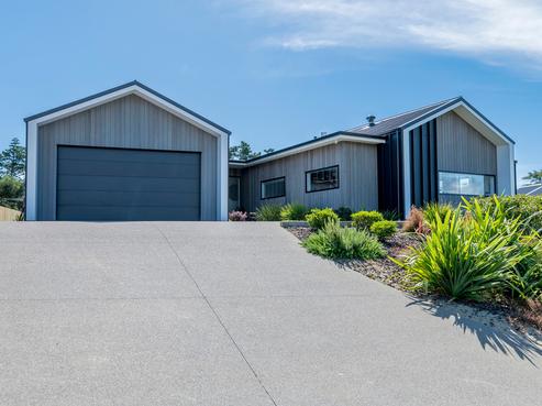 46 Ferndale Drive, Waikanae