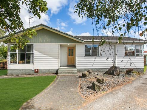 13 Goodwin Drive, Rosehill