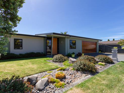 10 Pacific Avenue, Poraiti