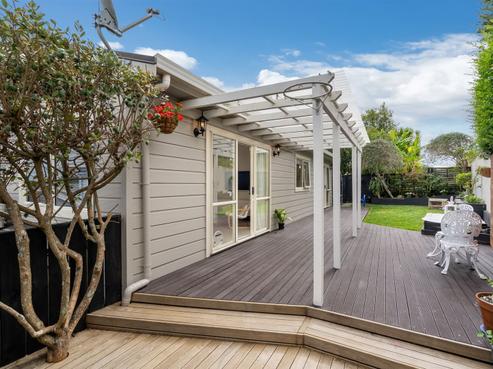 74B Sunnynook Road, Sunnynook