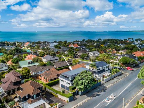 55 Kitchener Road, Milford