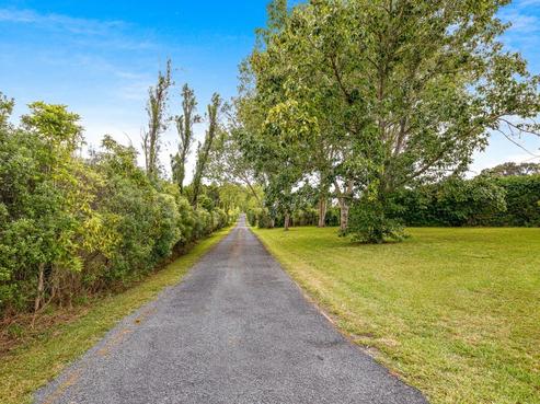 889 Matakana Road, Matakana