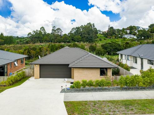 11 Brunner Terrace, Kamo