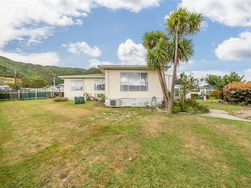59 Russell Road, Wainuiomata