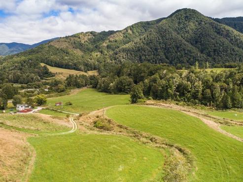 845 Shenandoah Highway, Murchison