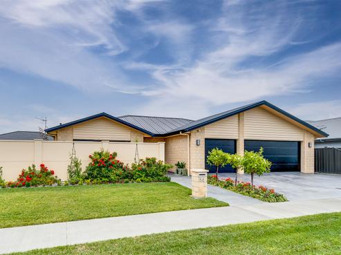 14 Aspiring Drive, Poraiti