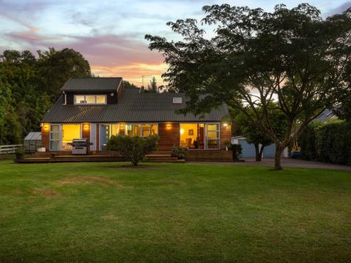 1083 Kahikatea Flat Road, Waitoki