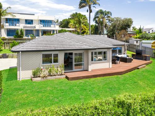 5 Gibbia Way, Beachlands