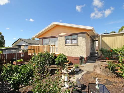 2/10 Sikkim Crescent, Clover Park