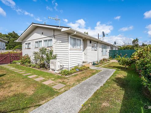 11 Waddington Drive, Naenae