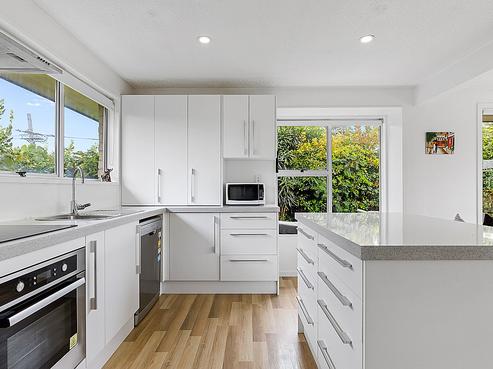 1/121 Rocking Horse Road, Southshore