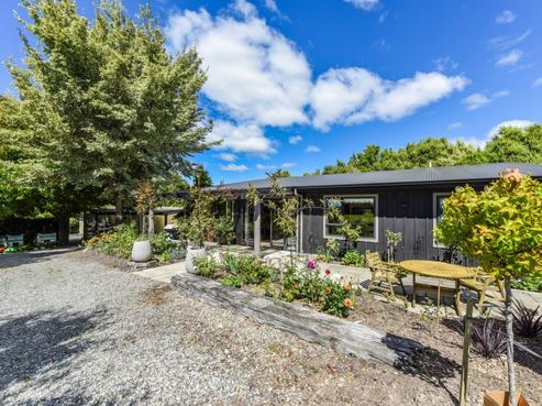 281 Aporo Road, Tasman