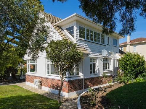 115 Eglinton Road, Mornington