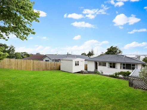7 Finlow Drive, Te Atatu South