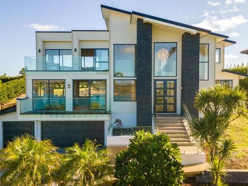 11 Pacific Cliffs Drive, Gulf Harbour
