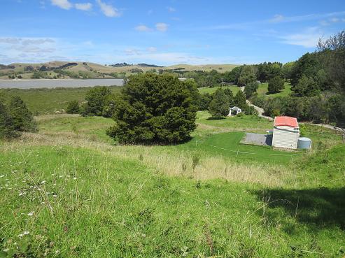 215A Pahi Road, Paparoa