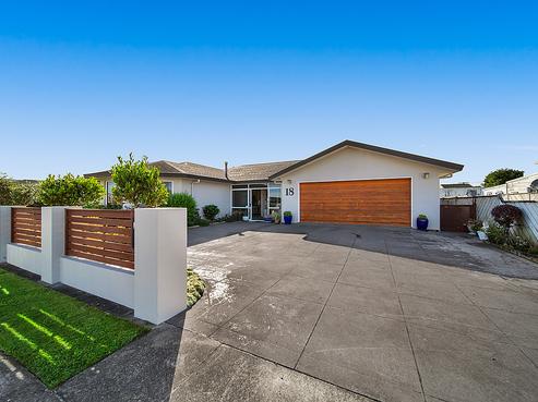 18 Victoria Street, Hawera