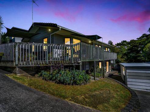 49A Brian Crescent, Stanmore Bay