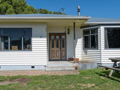 76 Terou Street, Manaia