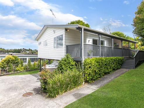 2/34 Lambrown Drive, Totara Vale