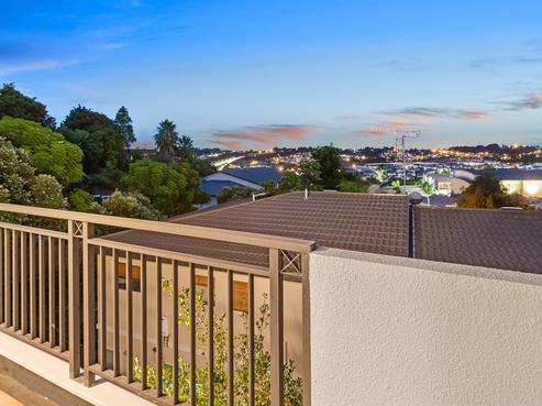 8/11 Spencer Road, Oteha