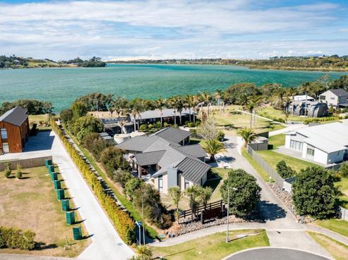 26 Dune View Drive, Mangawhai
