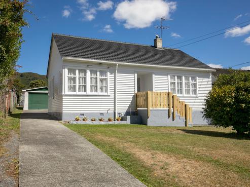 14 Wilkie Crescent, Naenae