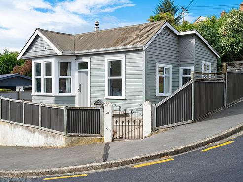 42 Glen Road, Mornington