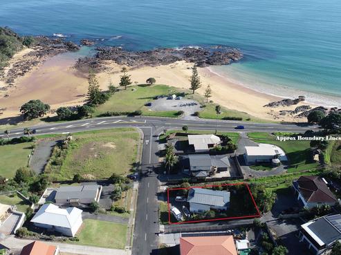 16 Stratford Drive, Cable Bay