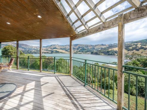 39 Bayview Crescent, Duvauchelle