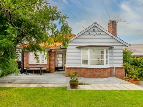 16 Wainoni Avenue, Point Chevalier