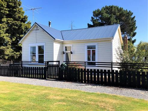 48 Burns Street, Milton