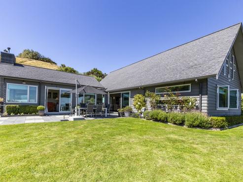 107 Hill View Drive, Acacia Bay