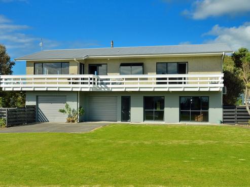 9 Moana Drive, Mahia