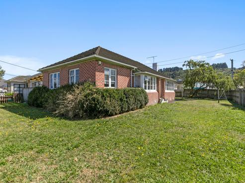 1 Compton Crescent, Taita