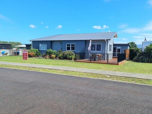 122 Karo Drive, Matarangi