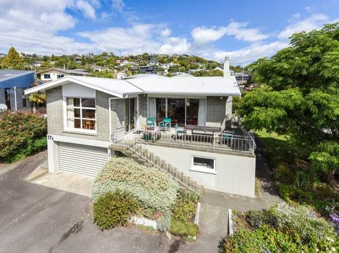 17A Cawthron Crescent, Annesbrook